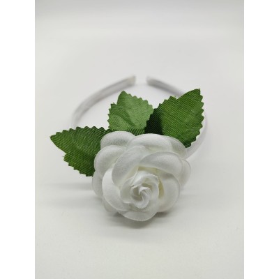 Diadema con flor blanca para niña