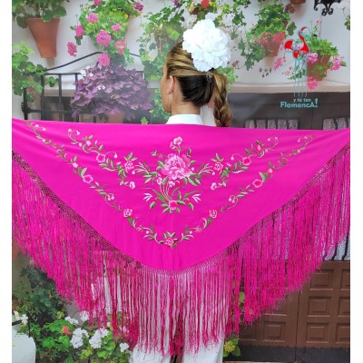 Mantón de flamenca fucsia bordado