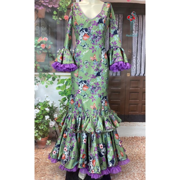 Traje de flamenco Modelo Guinda Sólo Talla 42