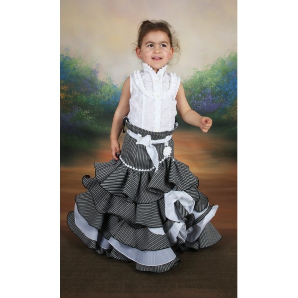 Traje de flamenca Outlet. Modelo Campera talla 4