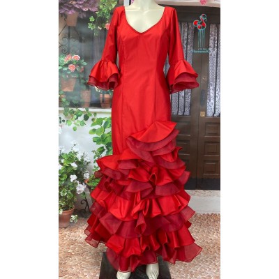 Traje de flamenco de niña Modelo Carmesí Sólo talla 12