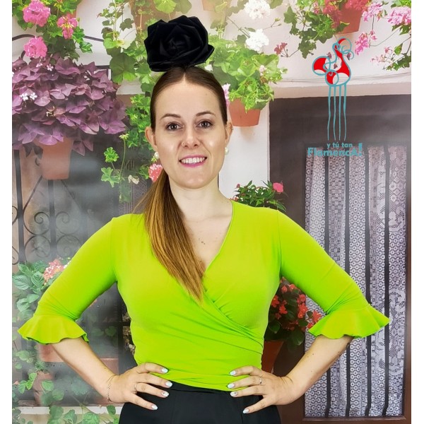 Camisa de flamenco verde pistacho con volantes talla M